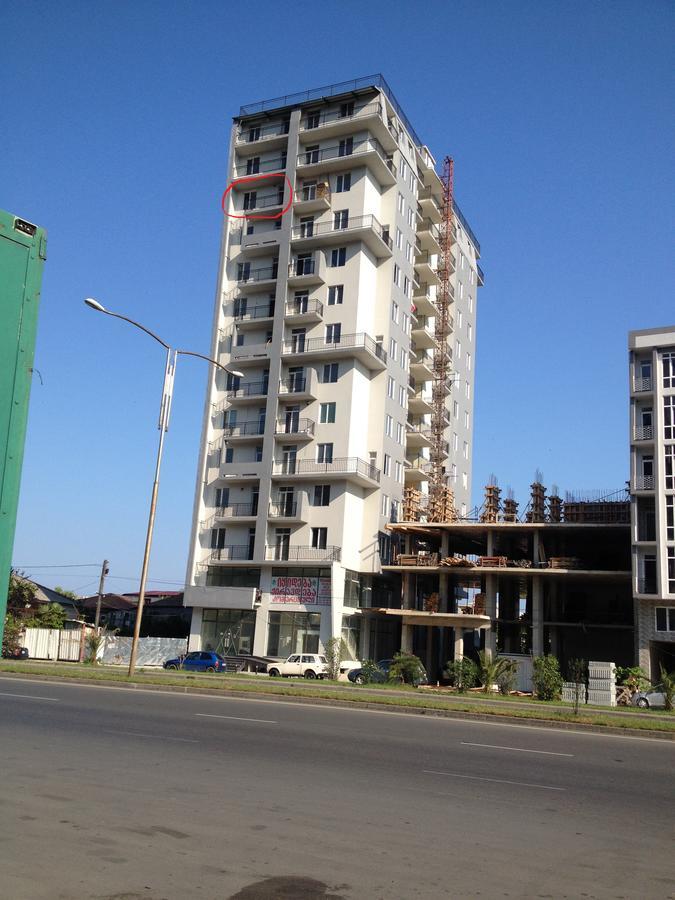 Nodari Batumi Luaran gambar