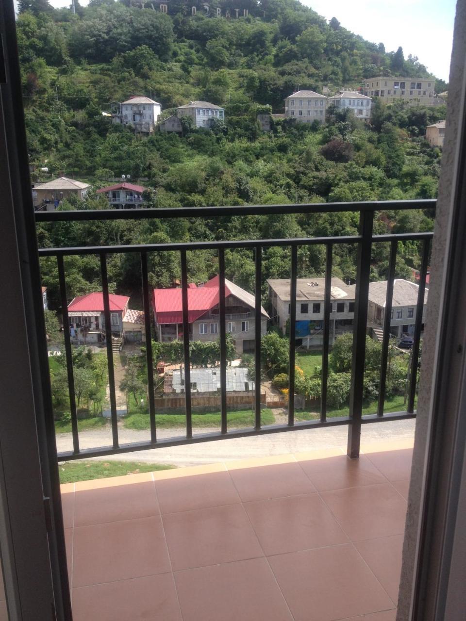 Nodari Batumi Luaran gambar