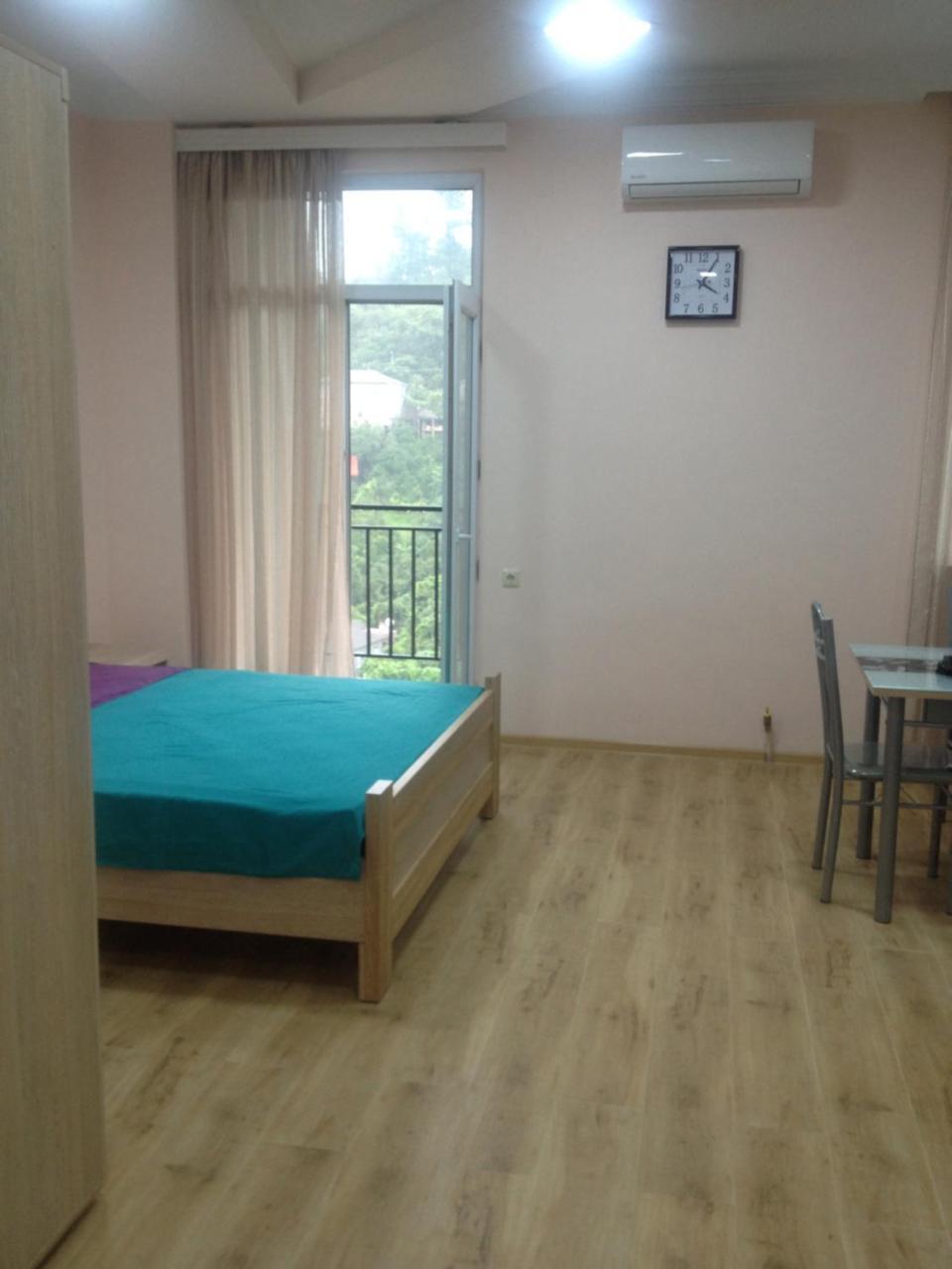 Nodari Batumi Luaran gambar